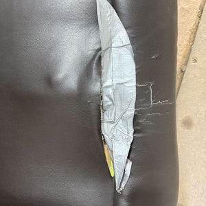 Sofá Reclinable de 3 Plazas en Cuero Sintético Marrón con Desgaste - imagen 8