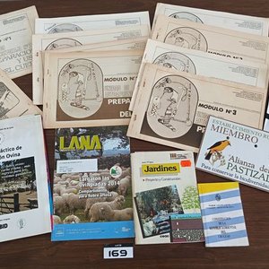 Lote siguiente: Lote de Publicaciones Agropecuarias, Ganadería, Oficios y Jardinería