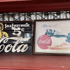 Lote anterior: Lamina enmarcada y chapa adhesivo de publicidad coca cola (0,70 x 0,40 - 0,79 x 0,39)