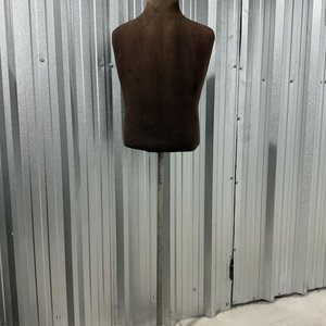 Maniquí Torso de Costura con Pie Metálico - Exhibición de Ropa - imagen 4