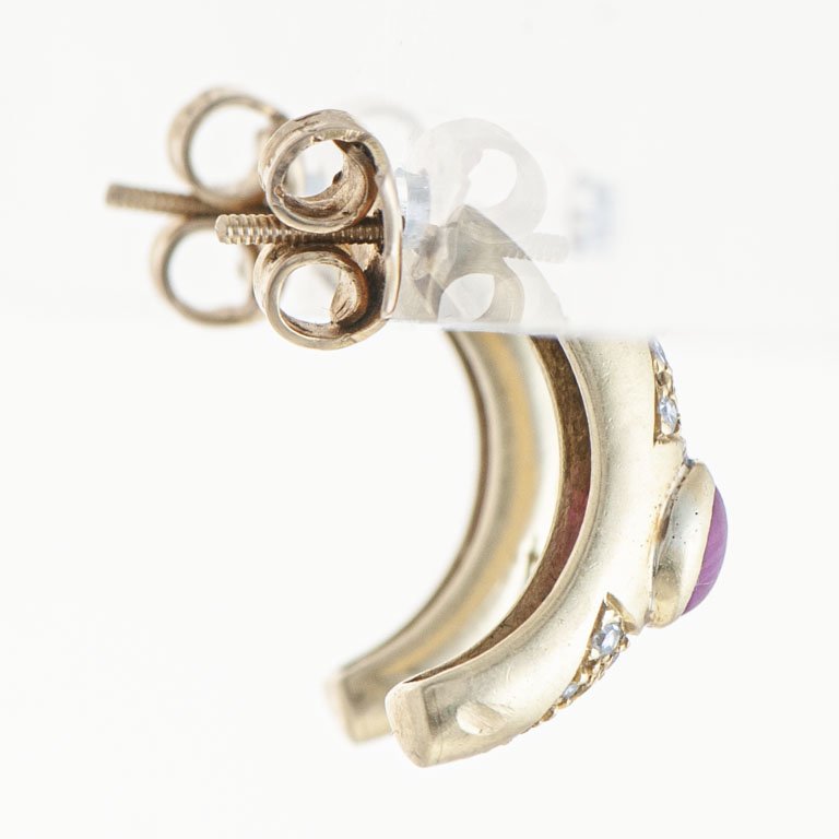 Pare de aretes de oro 18k con brillantes y rubíes - imagen 2