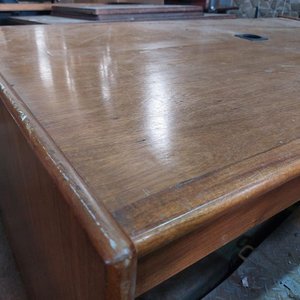 Escritorio de Madera Maciza Estilo Clásico - imagen 2