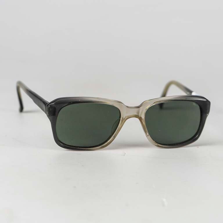 Lote siguiente: Par de lentes de sol Michel Paris