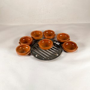 Lote siguiente: Set de 7 Compoteras de Barro Cocido con Soporte Metálico para Planchas