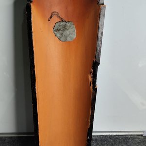 Teja Antigua Decorada con Imagen de Mujer y Guitarra - imagen 2