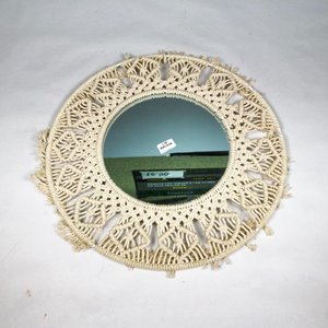 Lote anterior: Espejo Circular con Borde Tejido en Crochet
