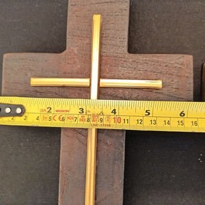 Conjunto de 4 Cruces Religiosas de Madera con Detalles Metálicos - imagen 3