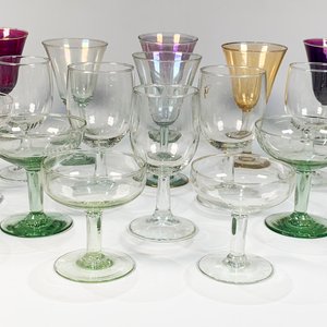 Veintidós Copas de Vidrio para Champagne y Vino: Rubí, Caramelo y Hialinas - imagen 2