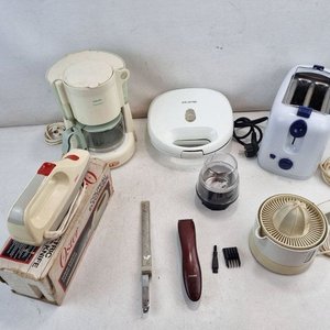 Lote de Electrodomésticos: Cafetera Philips, Tostadora, Sandwichera Kitcorner, Cuchillo Eléctrico Oster y Más - imagen 3