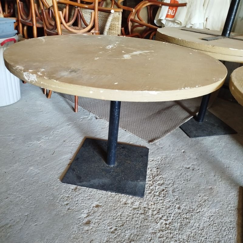 Lote anterior: Muebles de Mesa y Sillas en Buena Condición