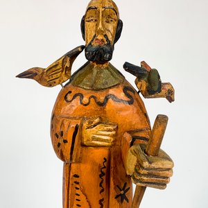 Talla Religiosa de San Francisco de Asís en Madera con Bastón y Palomas - imagen 2