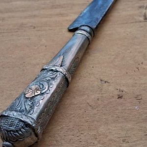 Verijero Cazador "Al Filo" con Cabo de Plata y Oro - Pieza Importada - imagen 2