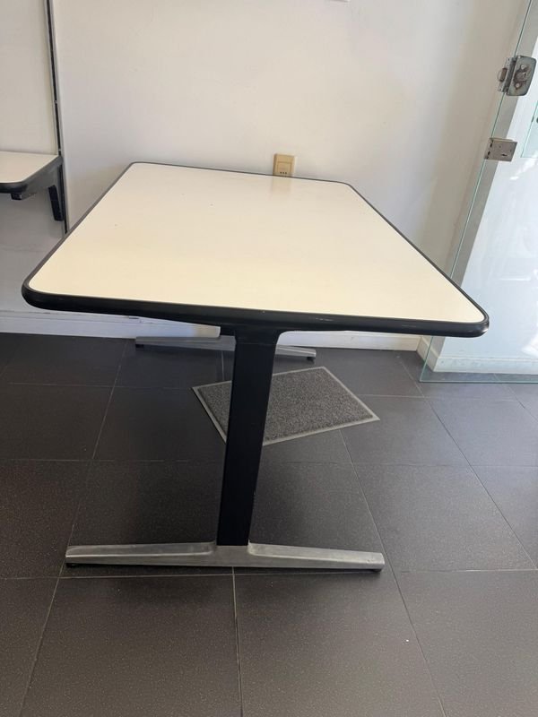 Item 829268 - Image 1