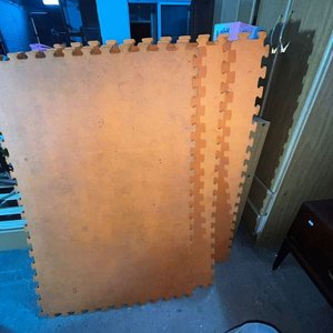 Lote siguiente: 3 Placas de Goma Naranja Interconectables