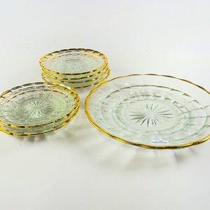 Lote siguiente: Juego de 8 Piezas para Lunch en Vidrio con Borde Dorado