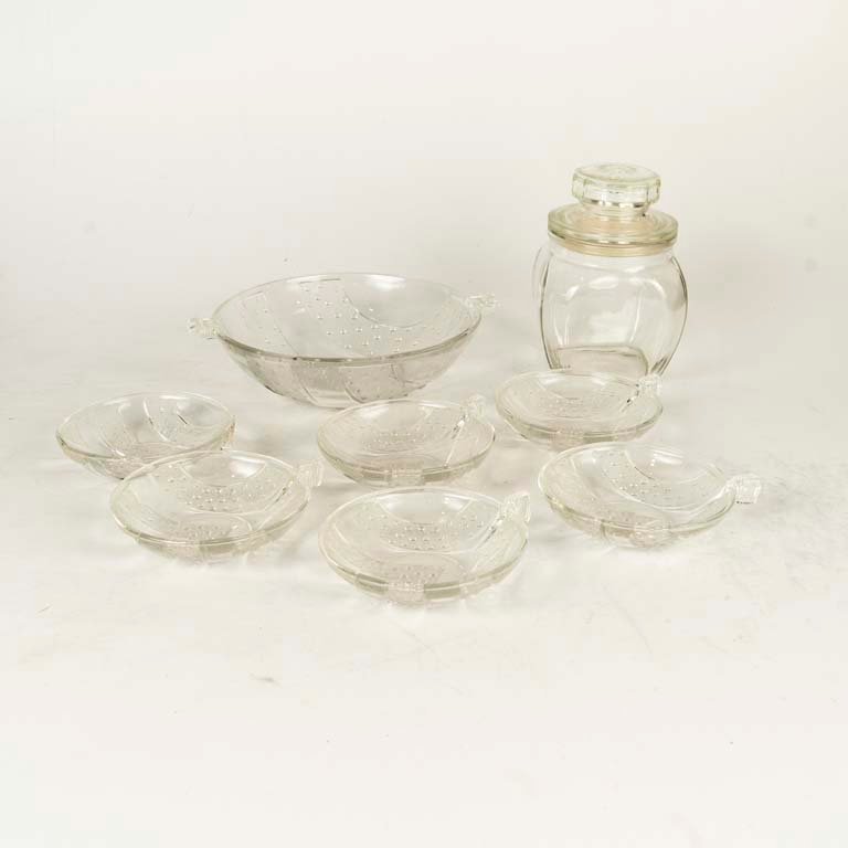 Frasco de Vidrio y 7 Piezas de Fruta Art Deco