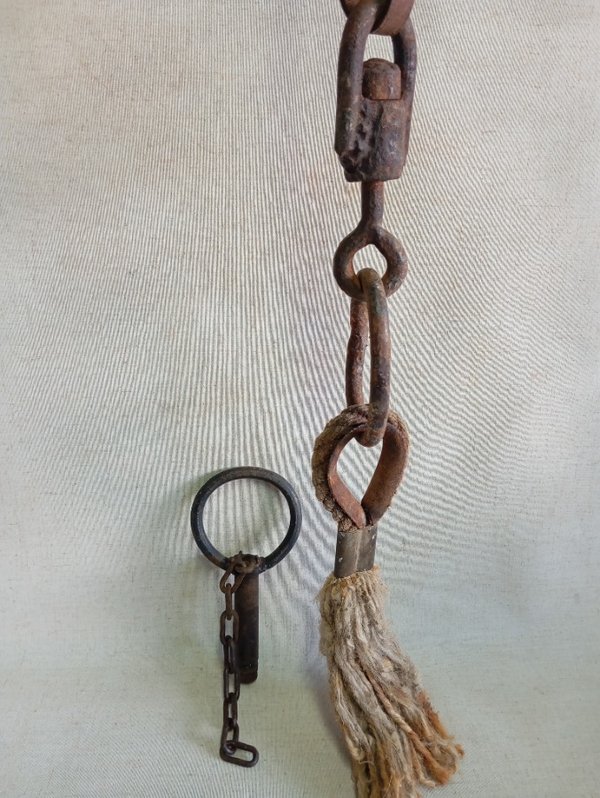 Destorcedor antiguo y accesorios para embarcaciones - imagen 2