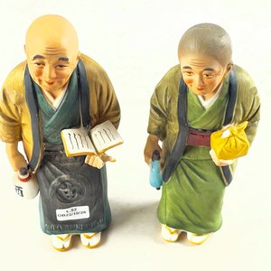 Pareja de Ancianos Orientales en Porcelana, Hechos en Japón - imagen 2