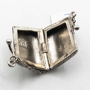 Colgante "Carterita" de Plata con Grabado Interior - imagen 2