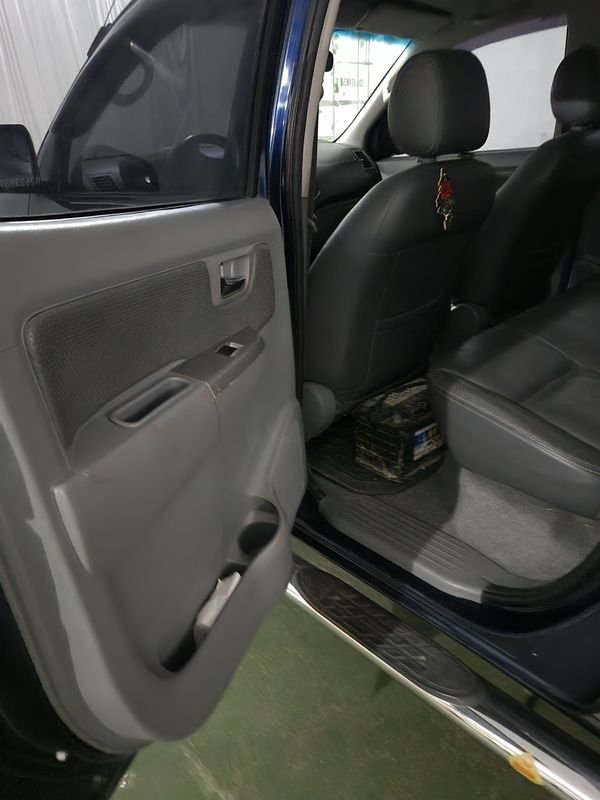Toyota Hilux 4x2 Diesel Doble Cabina - imagen 5