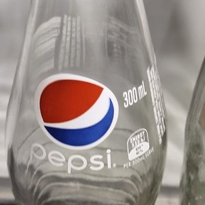 Dos Botellas Antiguas Pepsi Coleccionables - imagen 2