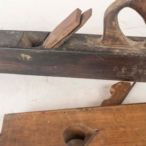 Dos Cepillos de Carpintero Antiguos de Madera - imagen 2