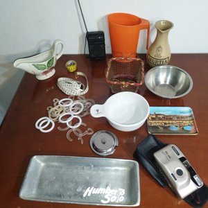 Lote Variado: Radio a Pila, Cubetera, Salsera y Más - imagen 2