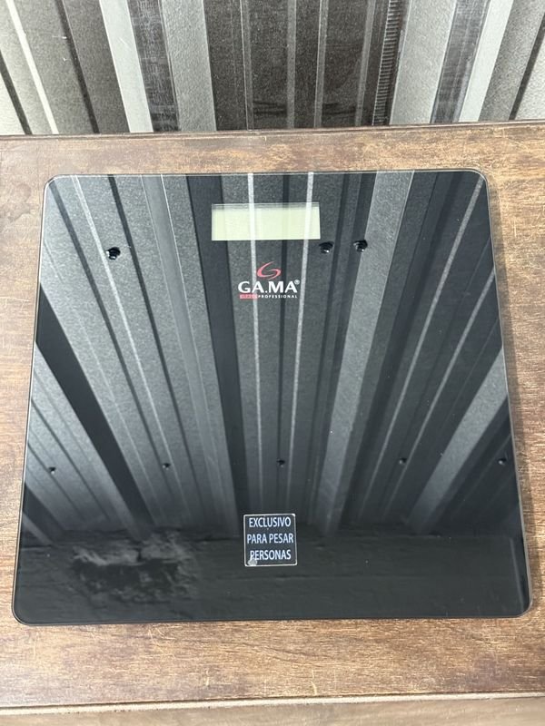 Báscula Digital Gama Profesional Vidrio Templado Negro 150 Kg