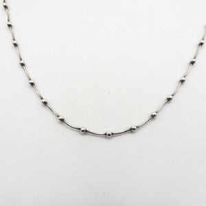 Lote siguiente: Cadena de Plata con Bolitas - 44 cm