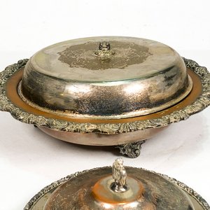 Dos Centros de Mesa Metálicos con Tapa Estilo Vintage - imagen 3