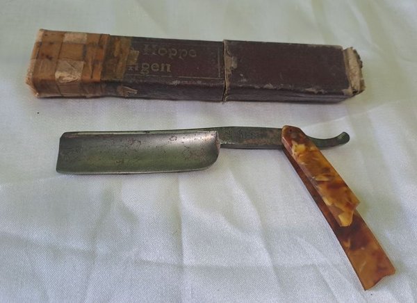 Navaja de Barbero Alemana Solingen en su caja - imagen 1