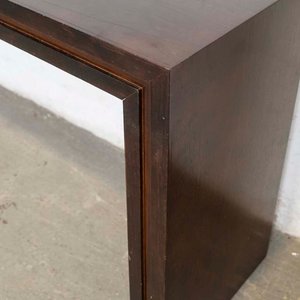 Mesa de Arrimo Laqueada Marrón con Detalles y Tapa Rayada - imagen 2