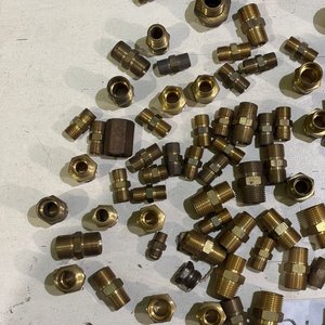 Lote siguiente: Lote de 90 Piezas de Conexiones de Bronce