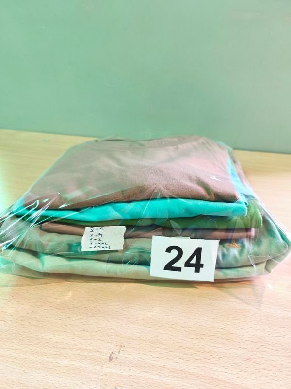 Colección de seis camisetas Busitos - imagen 2