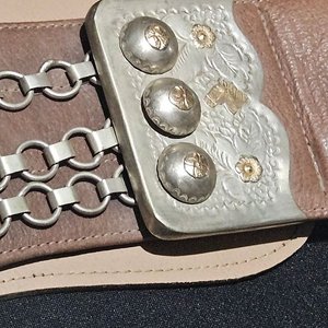 Rastra de Cuero con Apliques de Plata y Oro Estilo Gaucho - imagen 3