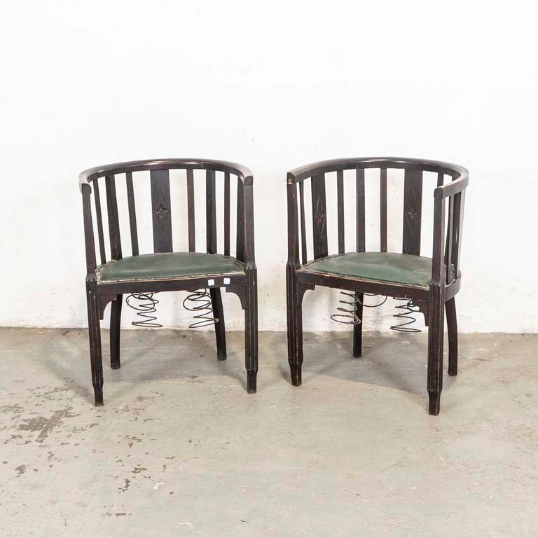 Lote anterior: Sillones antiguos de madera para restaurar
