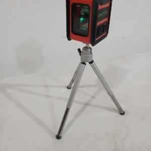 Lote siguiente: Nivel Láser Horizontal y Vertical con Trípode AUFSON
