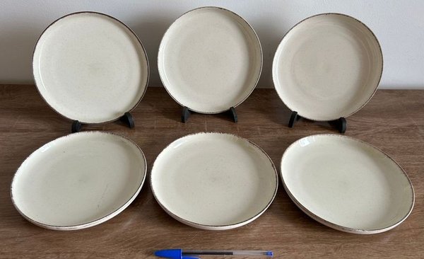 Seis Platos de Cerámica Beige con Borde Oscuro, 19cm - imagen 1