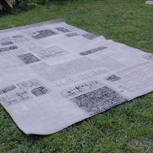 Alfombra Moderna Diseño Geométrico Gris y Negro - imagen 1