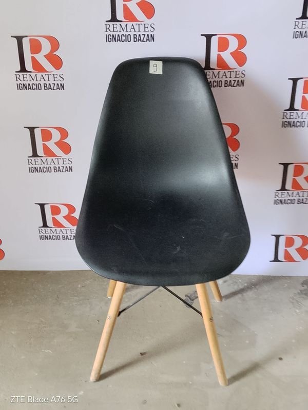 Silla de comedor negra para decorar