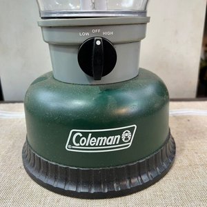 Farol de Camping Coleman Verde Metálico y Plástico - imagen 4