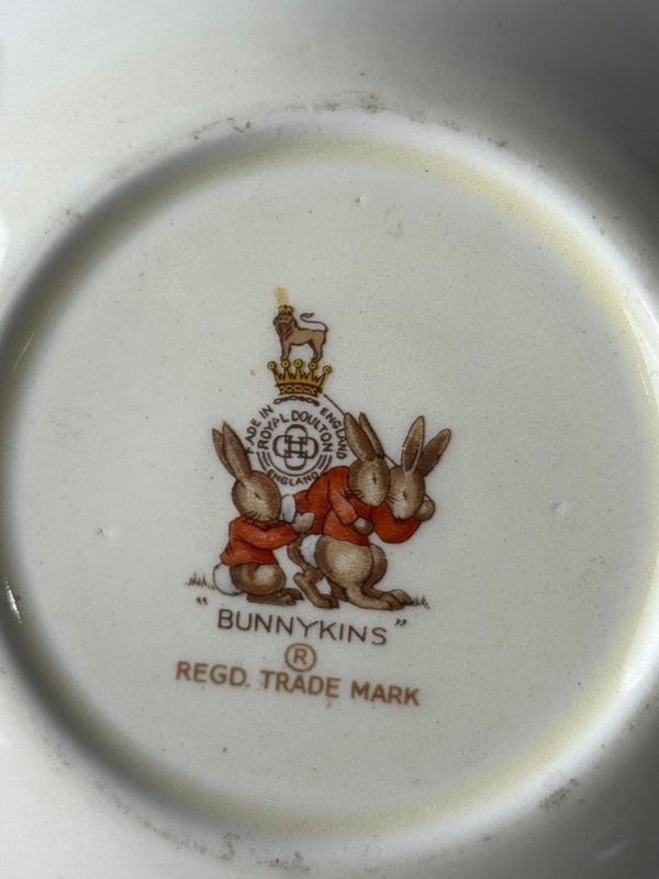 Platos de porcelana alemana, checoslovaca y inglesa para niño - imagen 6
