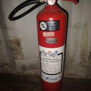 Lote siguiente: Extintor de Polvo YATAY para Todo Tipo de Fuego
