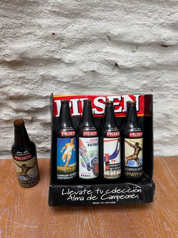 Colección de Botellas Antiguas de Pilsen