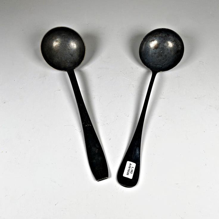 Dos Cucharones Metálicos Christofle Antiguos