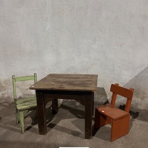 Mesa y Sillas Infantiles de Madera - imagen 3
