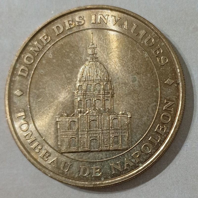Lote anterior: Medalla de metal bronceado de la Tumba de Napoleón Bonaparte (Dôme des Invalides) de Paris