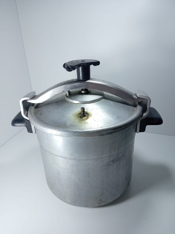 Olla a Presión de Aluminio SEB Tefal 8 Litros