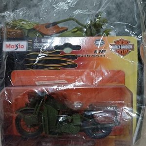 Lote siguiente: Miniatura Harley-Davidson Maisto en Envase