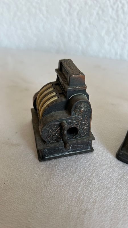 Item 853667 - Image 1